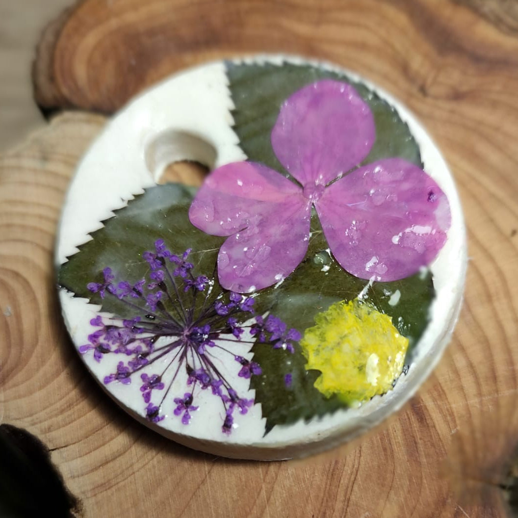 Médaillon "brise mauve"